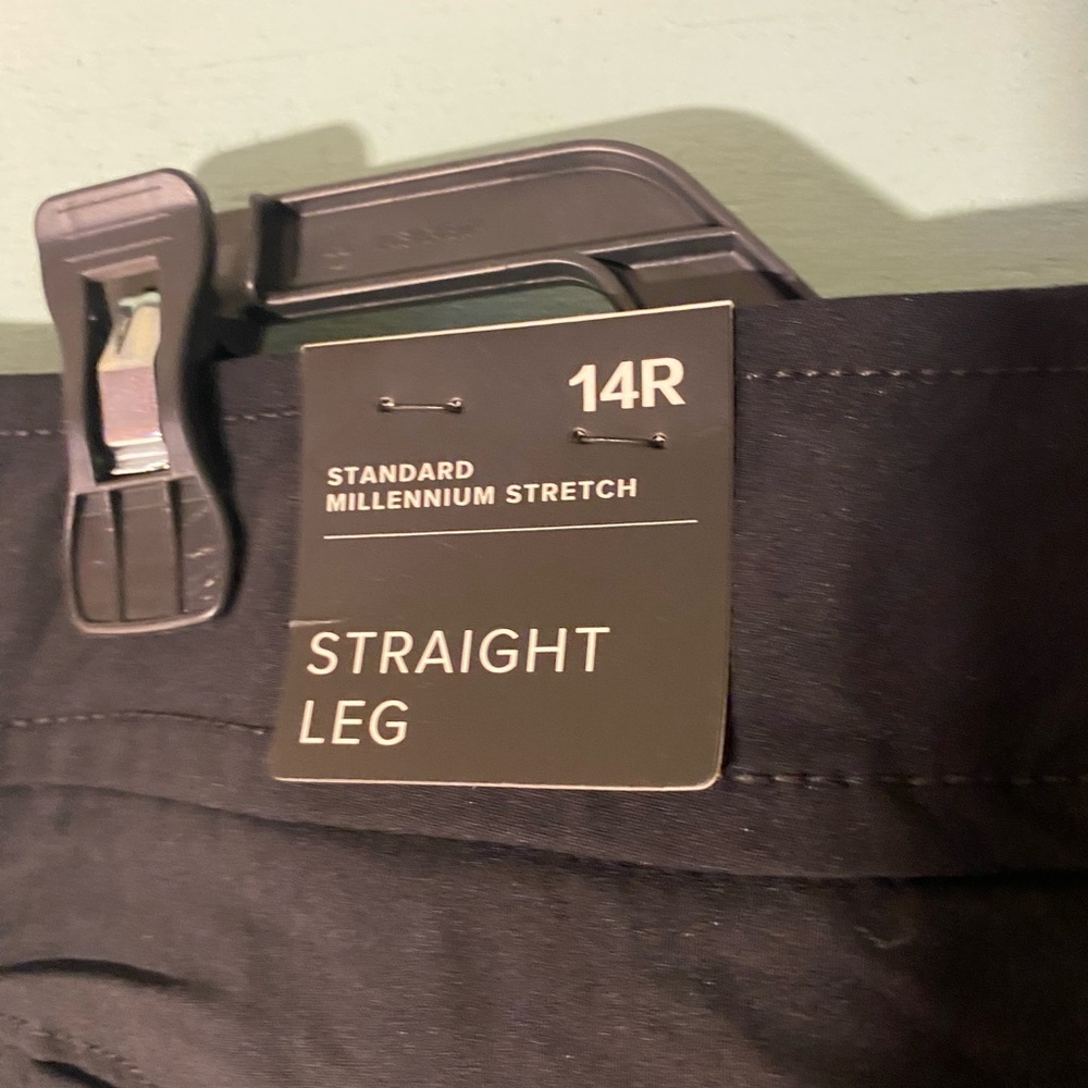 Torrid women black Dress Pants - Picture 4 of 5